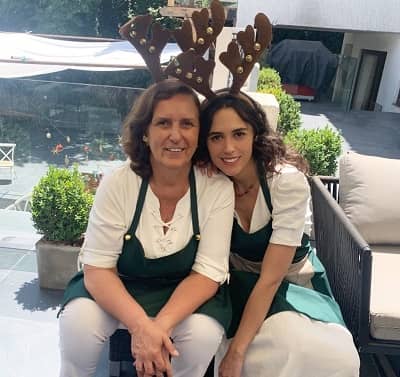 Actress Pilar Santacruz with mother Silvia Pinedo
