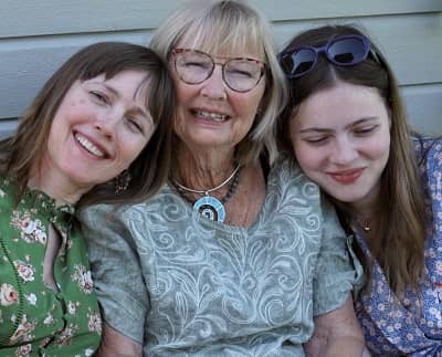Actress Billie Barker with mother Petronella Barker and grandmother Liv Mari Henriksen