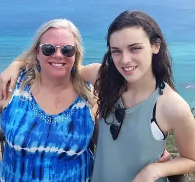 Ava Capri with mother Laura Patterson