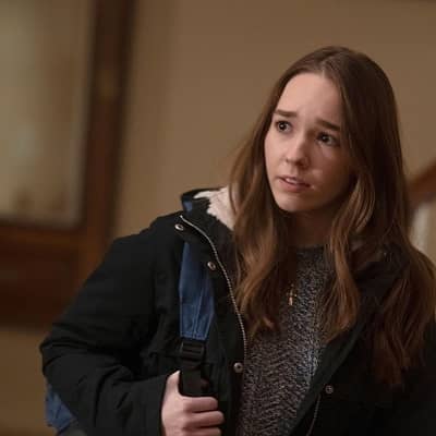 Manifest Actress Holly Taylor Biography & Wikipedia
