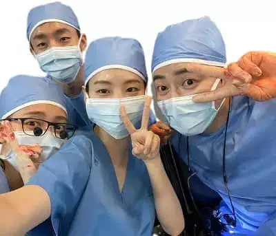 Cho Yi-Hyun with Hospital Playlist Cast