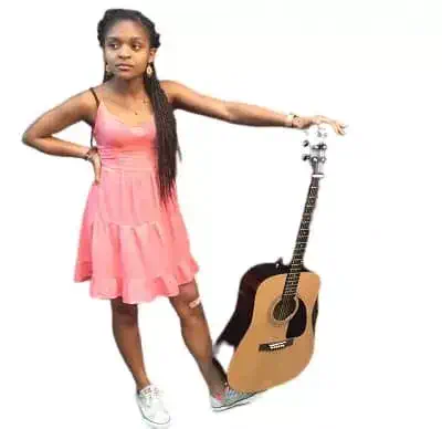 Dominique Thorne loves also singing also likes Guitar