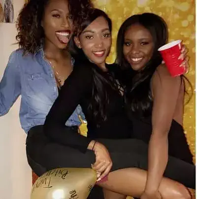 Jazlyn Holloway with her friends