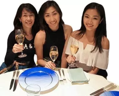 Anna Sawai with mother Karina Sawai and sister Reina Sawai