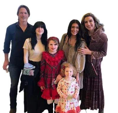 Cadence Baker with her father Shane Baker, mother Shannon Gray Baker, and siblings