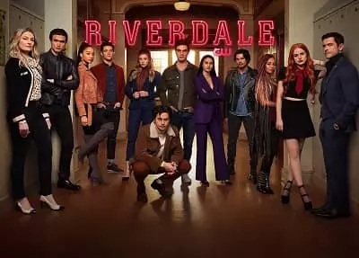 Erinn Westbrook with Riverdale cast