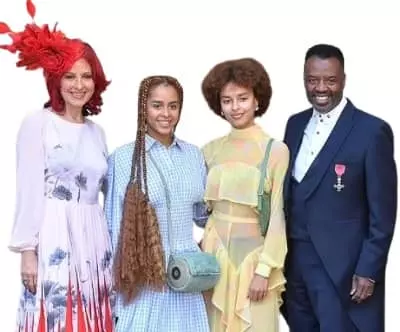 Olive Gray with her father David Grant, mother Carrie Grant and sister Tylan Grant