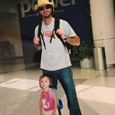 Ava Maybee with father Chad Smith