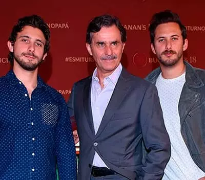 Sebastian Zurita with his father Humberto Zurit and brother Emiliano Zurita
