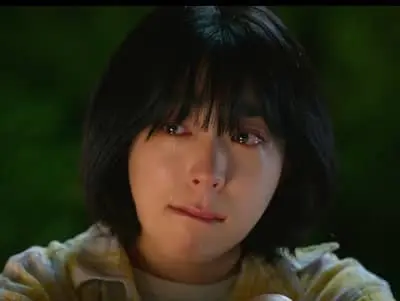 Choi Sung Eun crying in The Sound of Magic