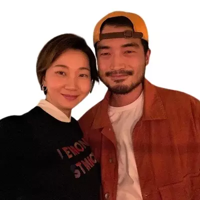 Jang Yoon Ju with her husband Jung Seung min