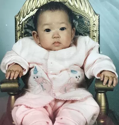Kang Ki Young childhood photo