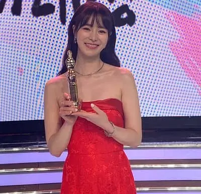 Lim Ji Yeon Won Award