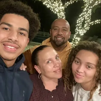Marcus Scribner with his mother, father and sister