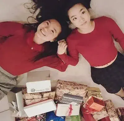 Jennifer Tong with her sister Sabrina Tong