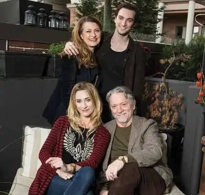 Richard Harmon with his parents and sister