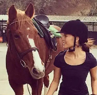 Alicia Hannah Kim horse riding