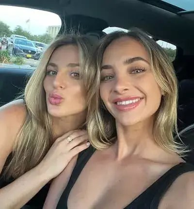 Mady Bajor and her sister Lily Bajor