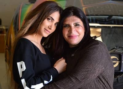 Rawan Mahdi with her mother