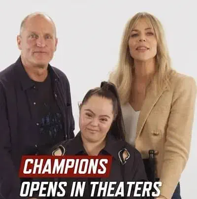 Madison Tevlin with Woody Harrelson and Kaitlin Olson