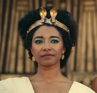 Adele James as queen cleopatra