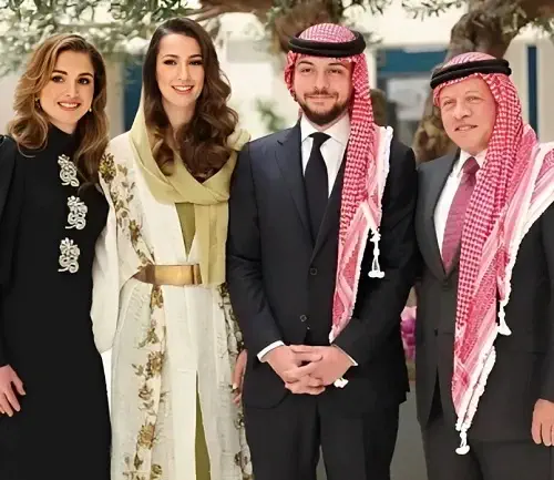 Rajwa Al Saif with crown prince of Jordan Hussein bin Abdullah Queen Rania and king Abdullah II