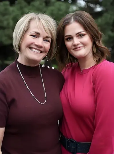 Bonnie Hoellein with mother Jennifer Griffiths